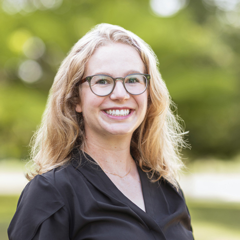 Madeline Eiken Headshot